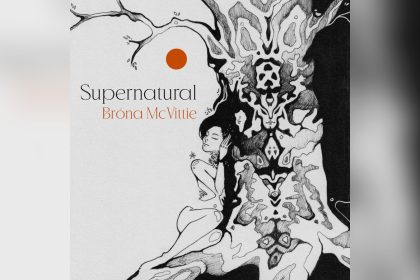 Обкладинка альбому «Supernatural» Bróna McVittie: жінка біля великого дерева під червоним сонцем